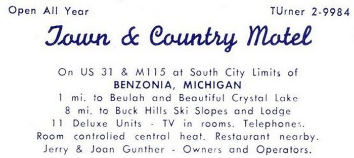 Town & Country Motel (Town and Country Motel, Windward Motel) - Vintage Postcard (newer photo)